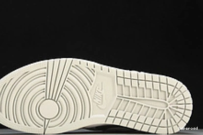 Hyperoad HIGH “Elephant” OG NIKE 1 JORDAN AIR 0811